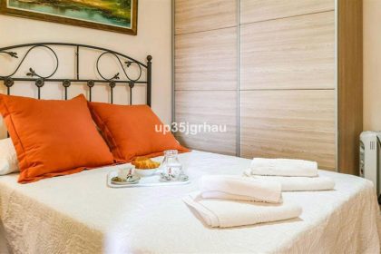 52bb71a33165b4c5cb4dd0d91e06a9d8 - 24