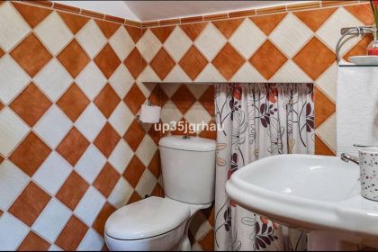 52bb71a33165b4c5cb4dd0d91e06a9d8 - 25