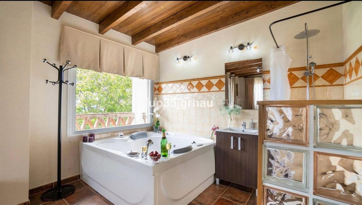 52bb71a33165b4c5cb4dd0d91e06a9d8 - 3