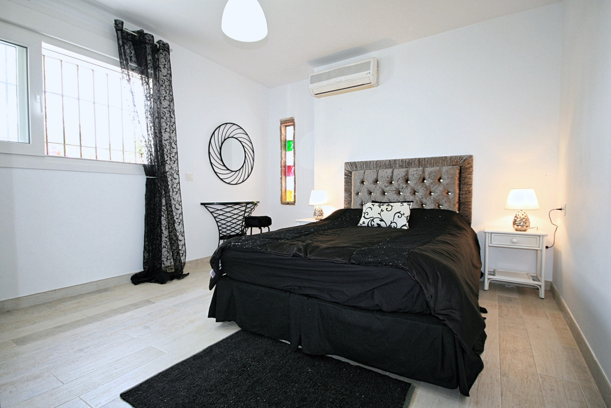 52c8edd0066a86fc825f9f00e5fb229a - 18