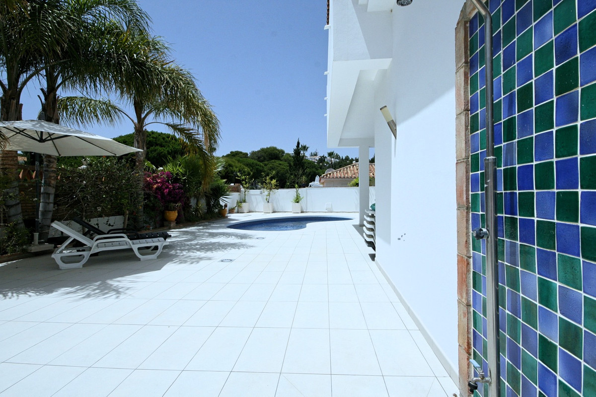 52c8edd0066a86fc825f9f00e5fb229a - 4