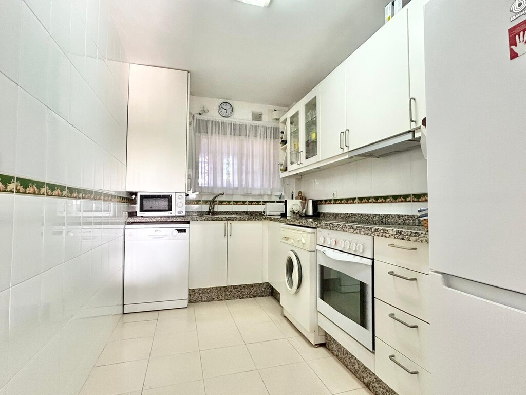 5327c2c8694c52379e66eeafded3a533 - 5