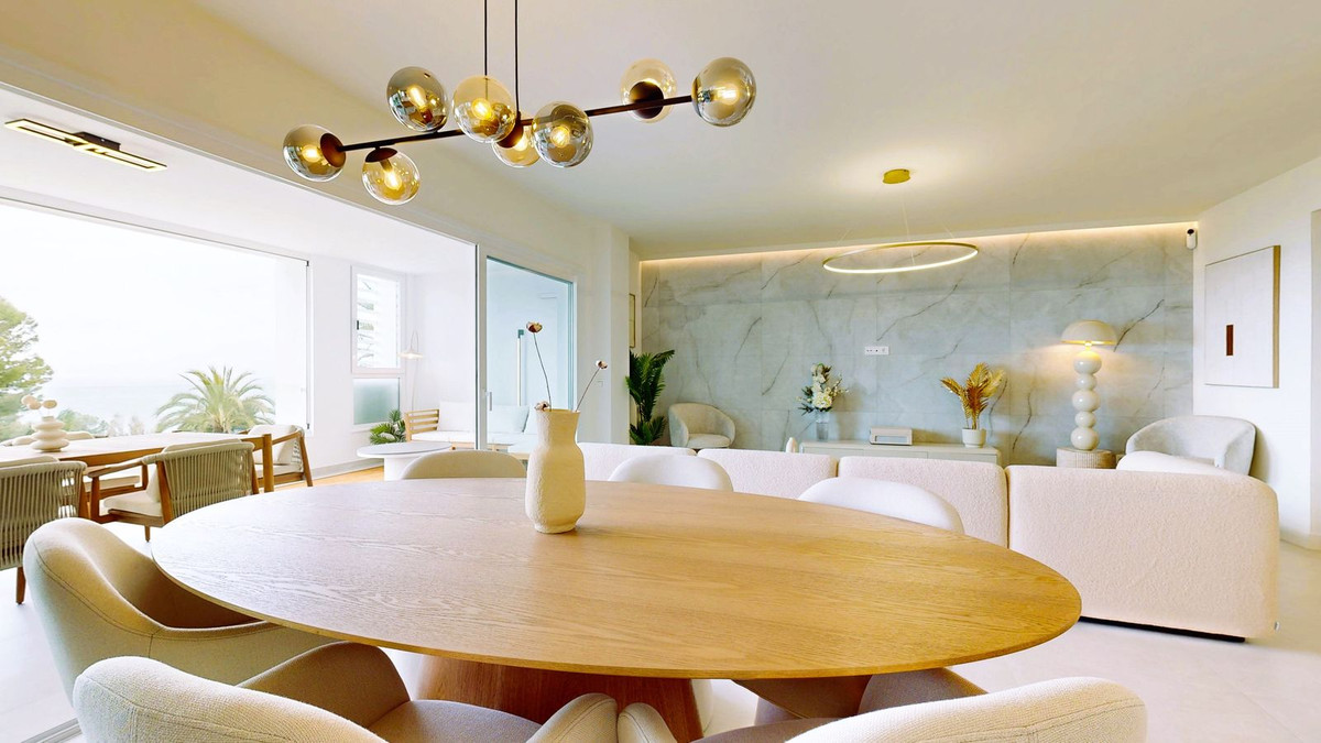 53c3a088f1234d7f115b8e3cb38bf8ad - 18