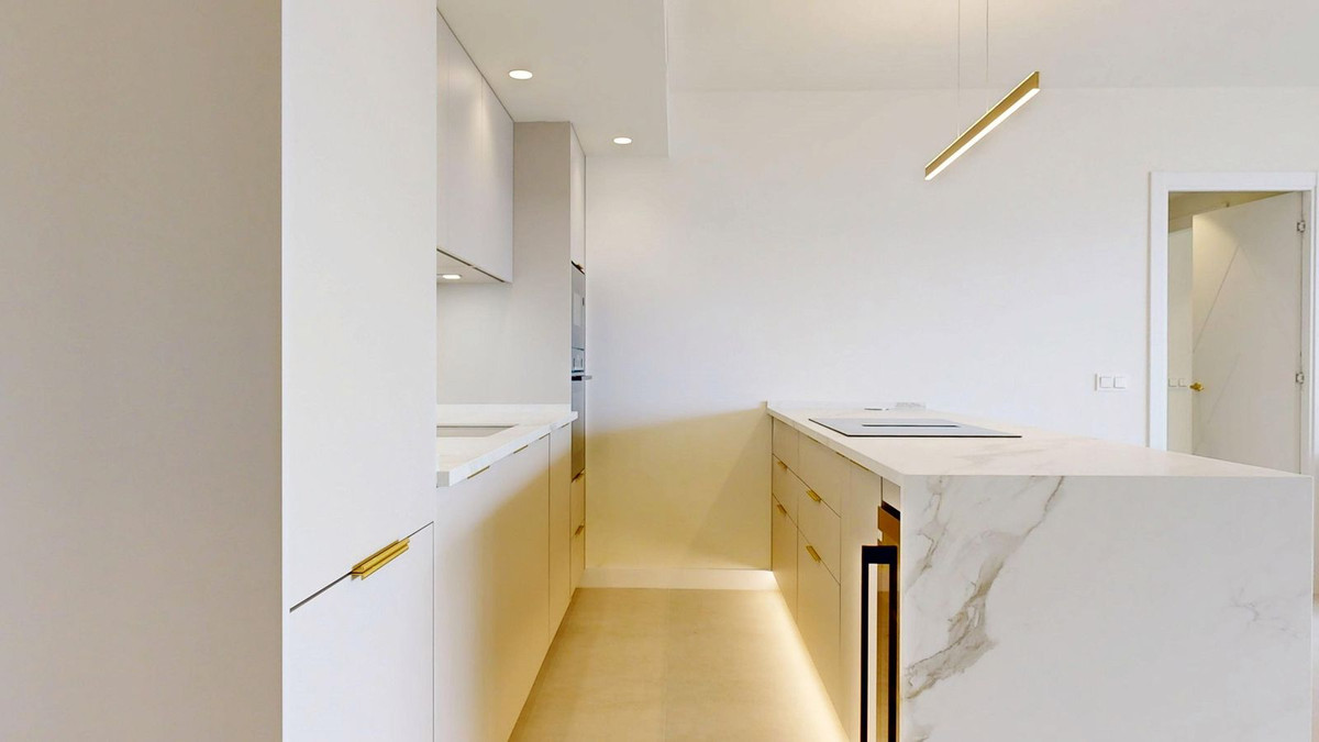 53c3a088f1234d7f115b8e3cb38bf8ad - 22