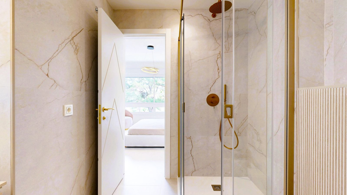 53c3a088f1234d7f115b8e3cb38bf8ad - 51