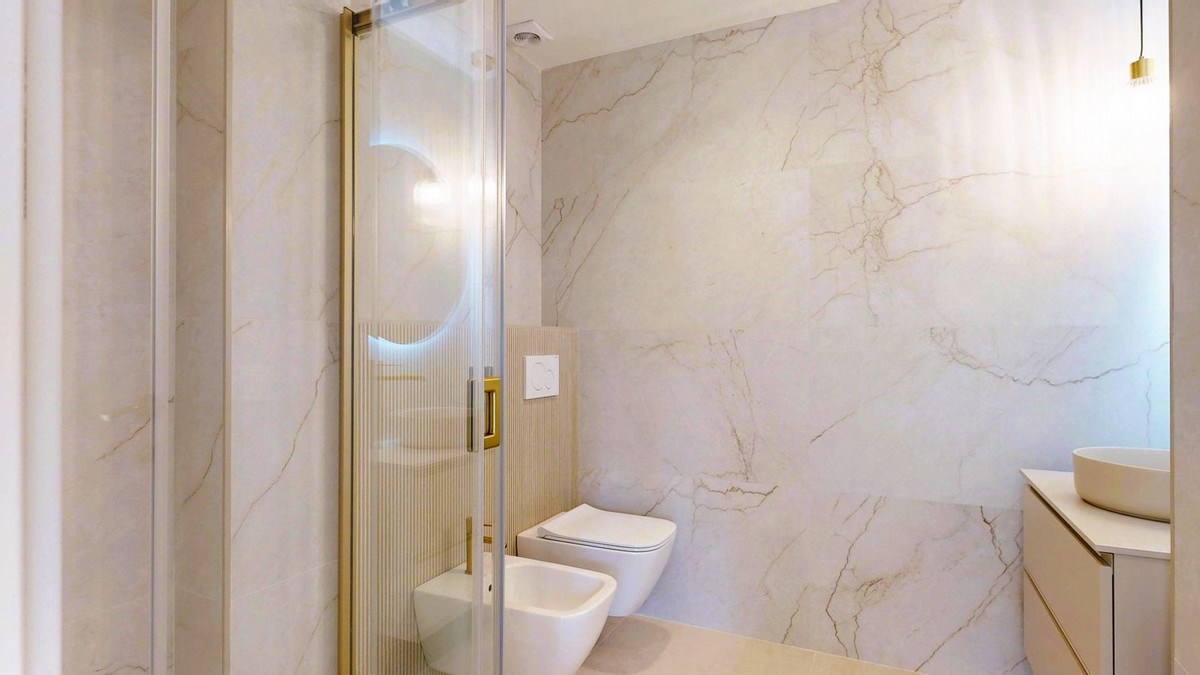 53c3a088f1234d7f115b8e3cb38bf8ad - 52