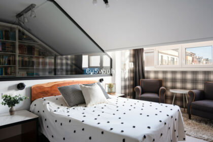 549a625c63c4a96e666cf2ac8ca44b4e - 13