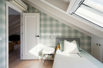 549a625c63c4a96e666cf2ac8ca44b4e - 23