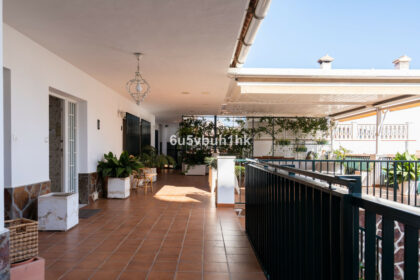 549a625c63c4a96e666cf2ac8ca44b4e - 46