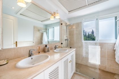 54dedfc8019738370764658fe2775a0a - 6