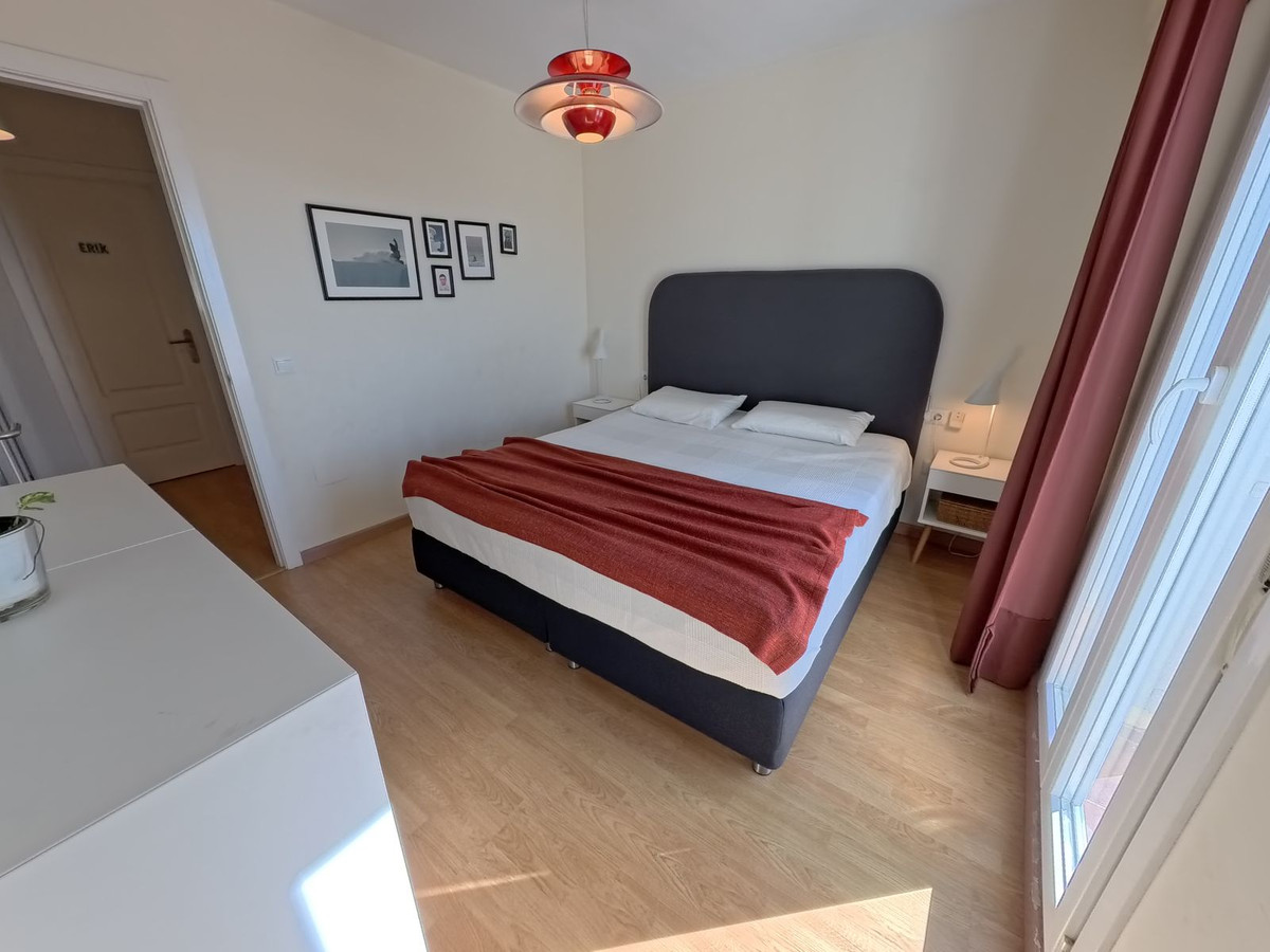 551b33615ef8299a97bf4b65a7e799ed - 25