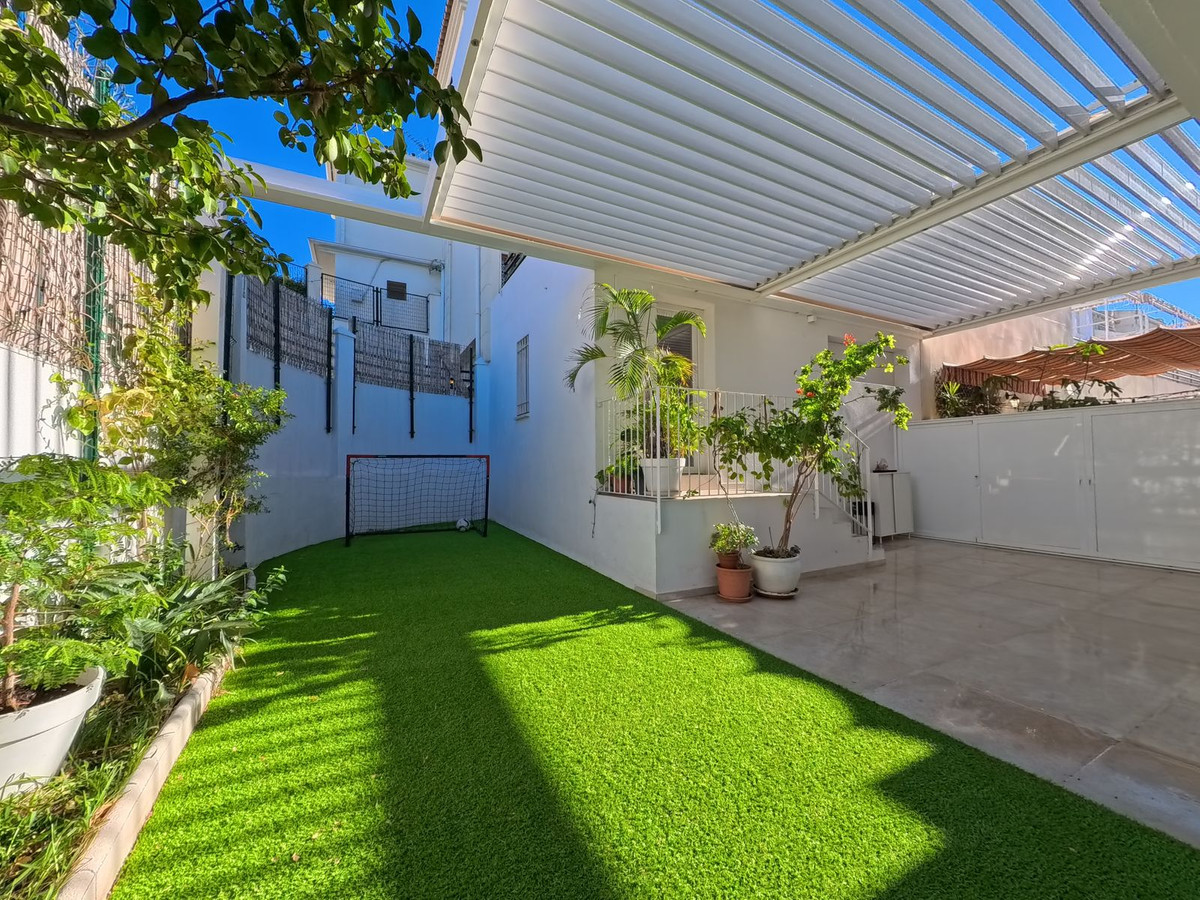 551b33615ef8299a97bf4b65a7e799ed - 4