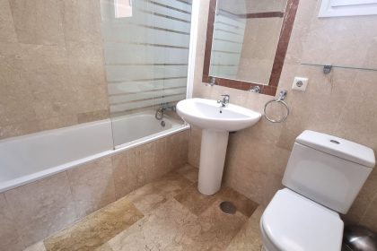 55808d504766e02e9356b8930693882d - 12