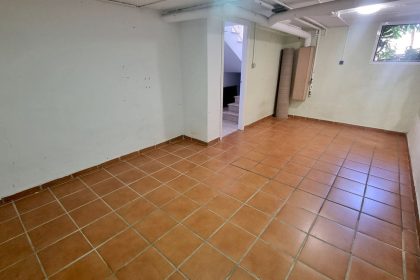 55808d504766e02e9356b8930693882d - 18