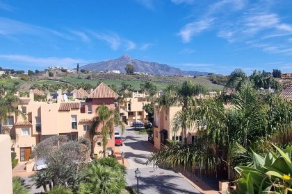 55808d504766e02e9356b8930693882d - 27