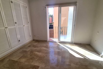 55808d504766e02e9356b8930693882d - 8