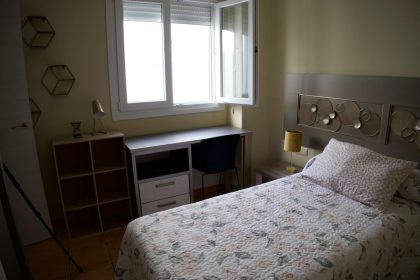 5582941b429d5dc4af0b6a5be7fb8481 - 16