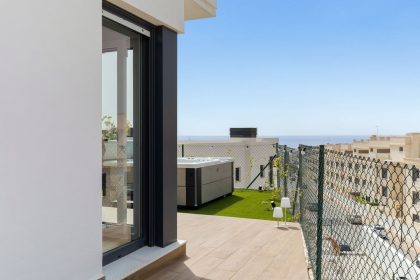 55a08a87c617233b3d94ca03858a70cb - 15