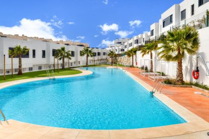 55a08a87c617233b3d94ca03858a70cb - 38