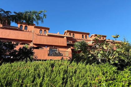 55d56de8adeaae971267d1378324714a - 26