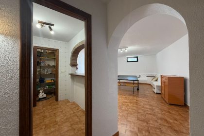 55f021833f1e822baa88cdb650273426 - 50