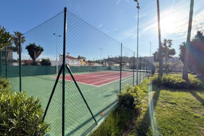 55f021833f1e822baa88cdb650273426 - 54