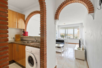 5644ddd10fa769c95a4190d3a27e5b35 - 11