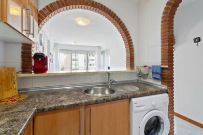 5644ddd10fa769c95a4190d3a27e5b35 - 12