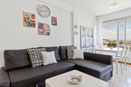 5644ddd10fa769c95a4190d3a27e5b35 - 7