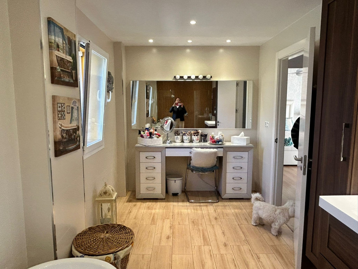 56a211fa387052afa8ba830d66b85f9a - 17