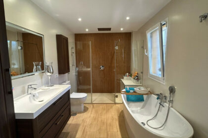 56a211fa387052afa8ba830d66b85f9a - 18