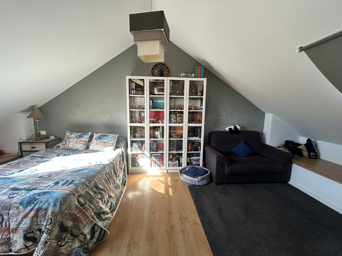 56a211fa387052afa8ba830d66b85f9a - 20