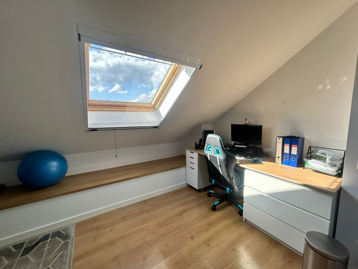 56a211fa387052afa8ba830d66b85f9a - 5