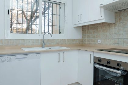 56a9e38bfc6ce89d6dd40fa5581c2346 - 23