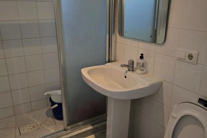 57d0834a8d98e30fc44a3b22f3006821 - 12