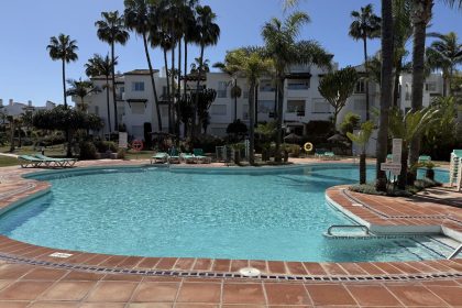 58a3c53ce9a595d812783052e203b100 - 1