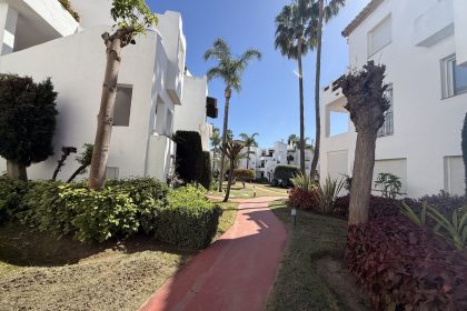 58a3c53ce9a595d812783052e203b100 - 26