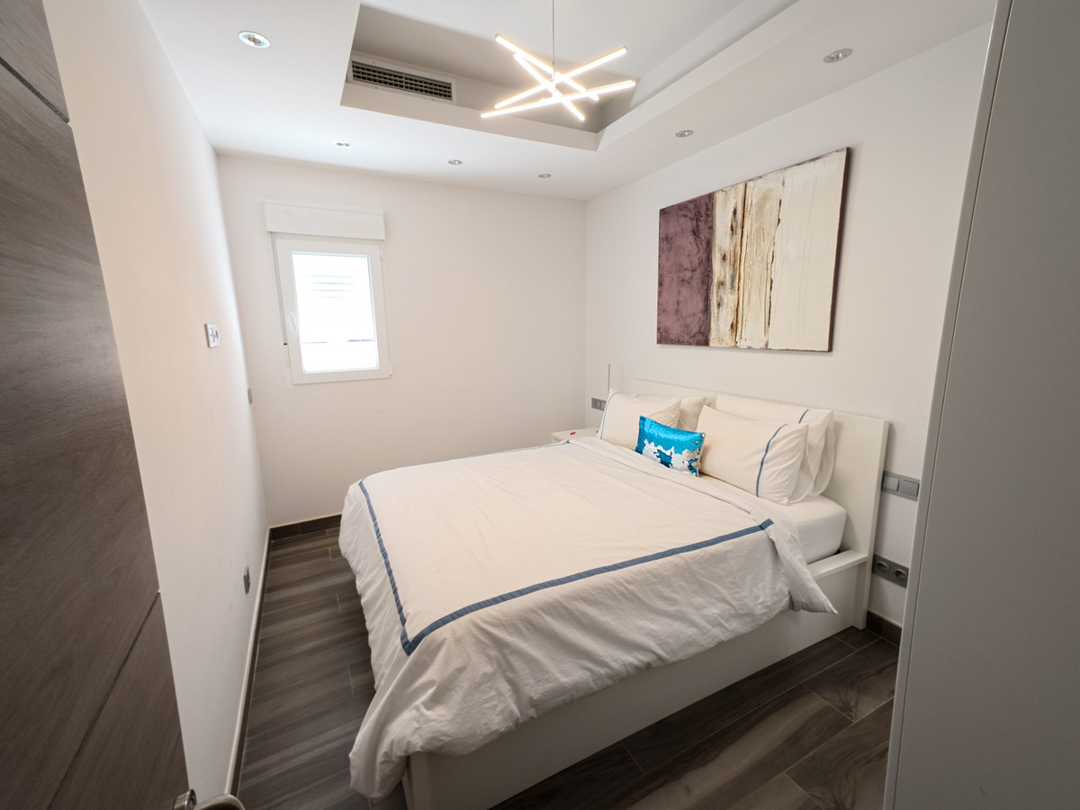 58b9a6d2f707ca0bb6a146823f626409 - 12