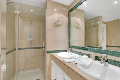 58bd112e86b2c7f19c74a21e0147feba - 17