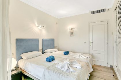 58bd112e86b2c7f19c74a21e0147feba - 19