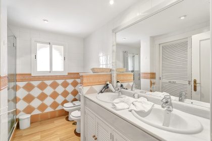 58bd112e86b2c7f19c74a21e0147feba - 20