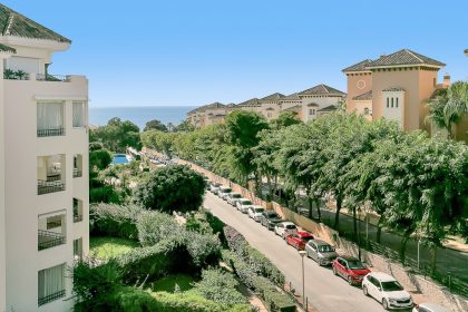 58bd112e86b2c7f19c74a21e0147feba - 28