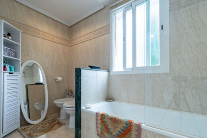 592e1acbdc77a2c560b932eb76bd06a3 - 25