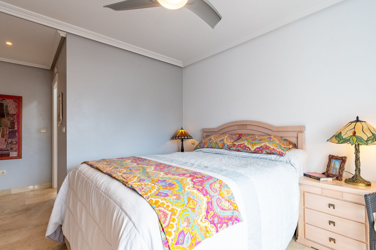 592e1acbdc77a2c560b932eb76bd06a3 - 27