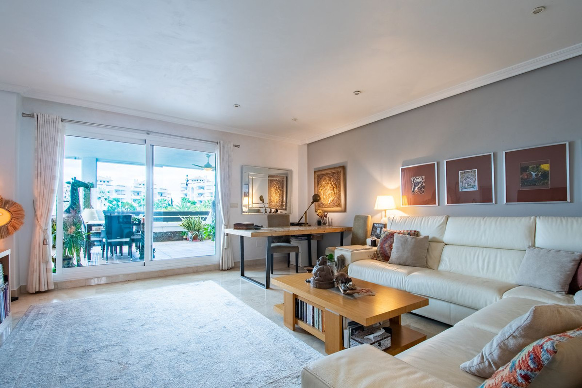 592e1acbdc77a2c560b932eb76bd06a3 - 35