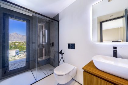 594fa1a0f51a8fc80bd42738f812dcbc - 10