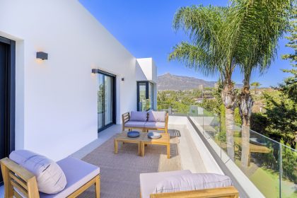 594fa1a0f51a8fc80bd42738f812dcbc - 28