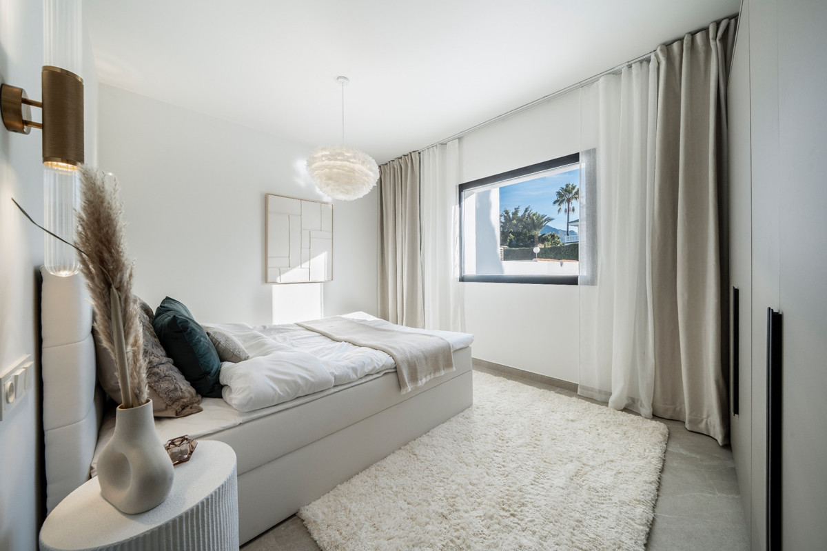 59ae74ef57d7cf6905168db83e0d8ffa - 18