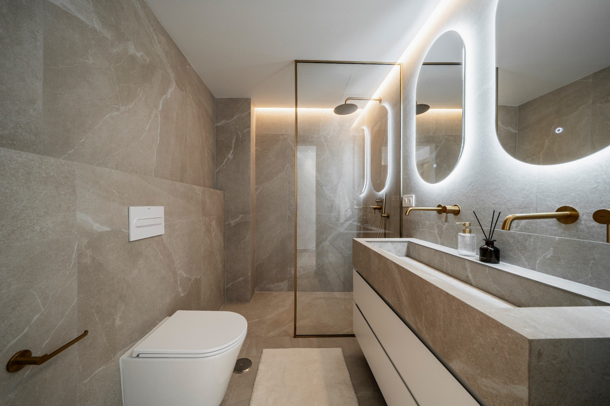 59ae74ef57d7cf6905168db83e0d8ffa - 21