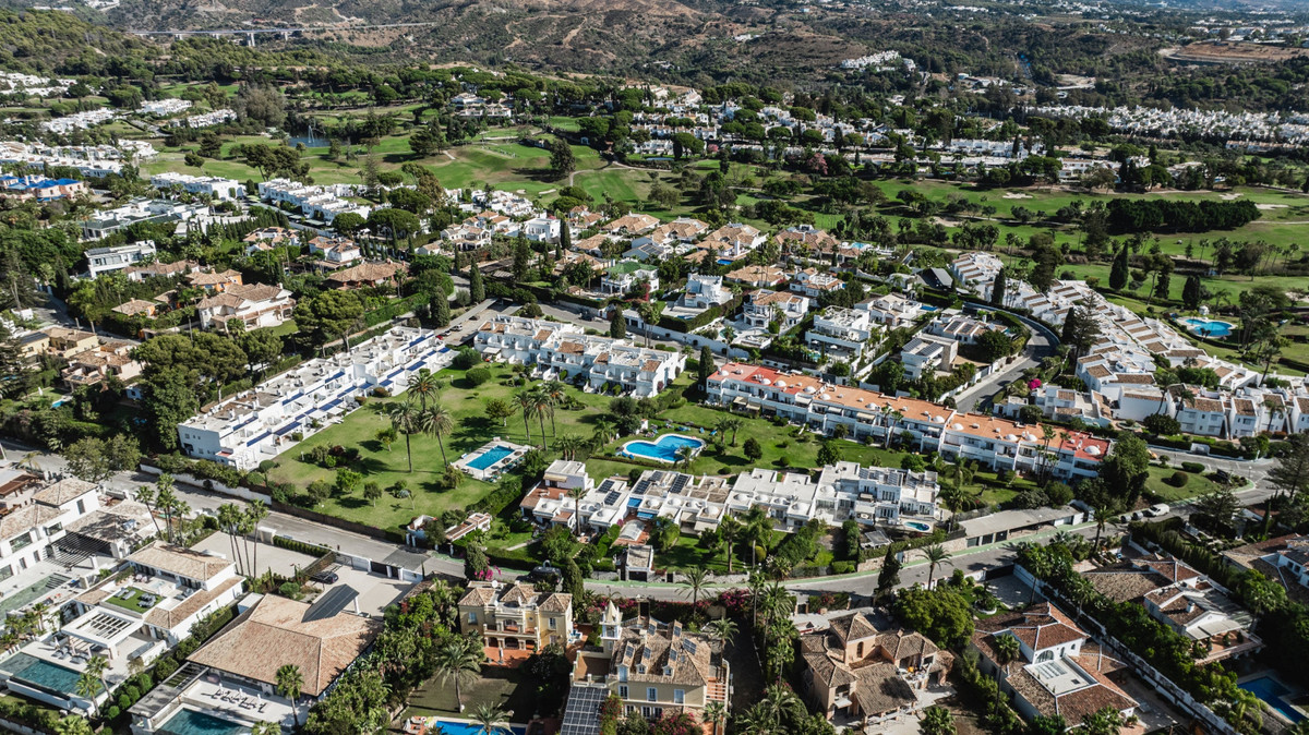 59ae74ef57d7cf6905168db83e0d8ffa - 43